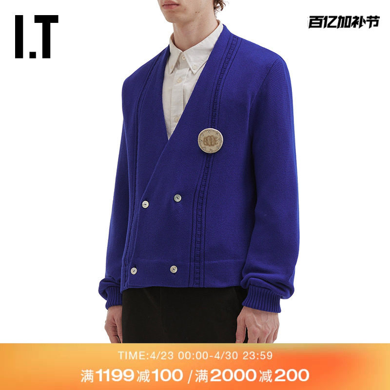 IT BODE男装V领针织开衫新款复古学院风徽章装饰针织外套5KT001MP