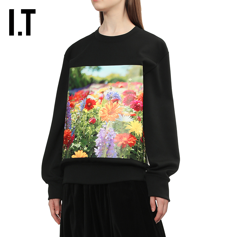 IT宽松圆领长袖上衣时尚亮眼