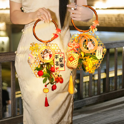 2025新款兔子灯笼挂件