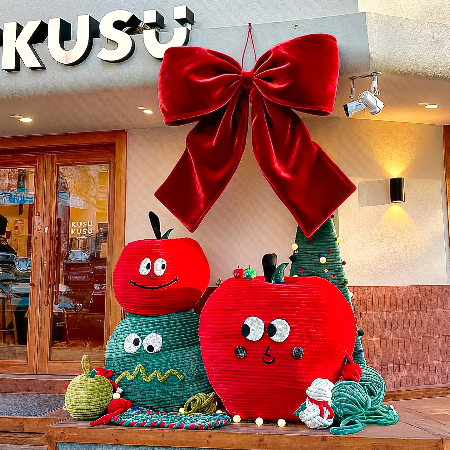 圣诞节商场店面户外墙面蝴蝶结