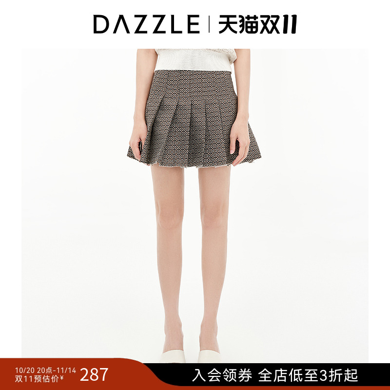 86-聚酯	刺绣设计	百褶下摆