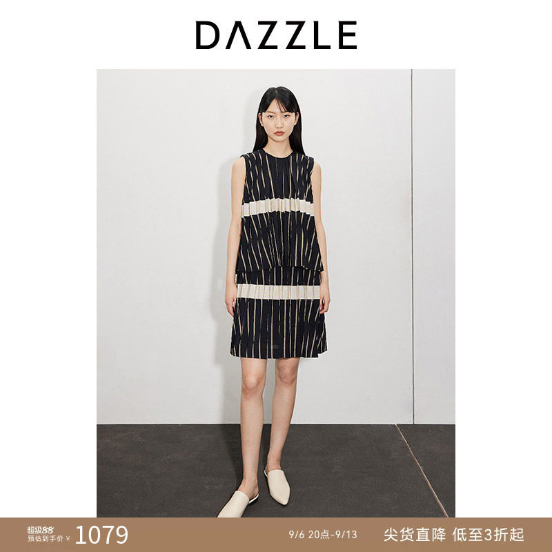 DAZZLE地素奥莱无袖连衣裙女夏季圆领设计感褶皱假两件式中裙图片