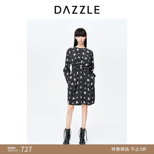 砂洗真丝	复古印花	立裁设计