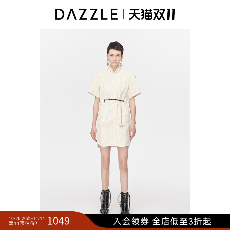 DAZZLE复古刺绣旗袍地素魔方