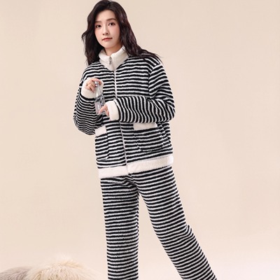 女士睡衣秋冬洋气珊瑚绒保暖加厚套装拉链条纹法兰绒可外穿家居服