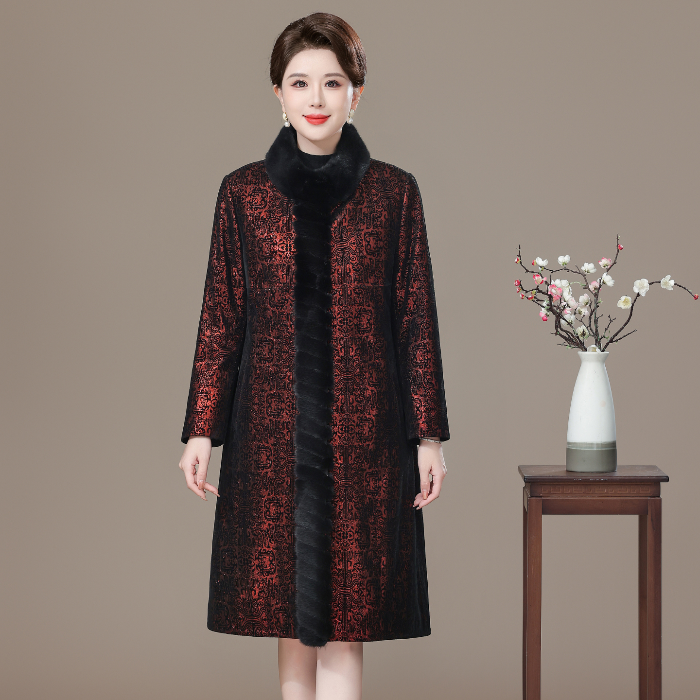 高端海宁皮草女士皮羽绒中老年款