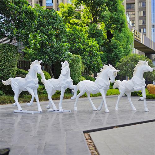 玻璃钢大型马雕塑仿真马模型户外庭院子花园商场美陈园林景观装饰