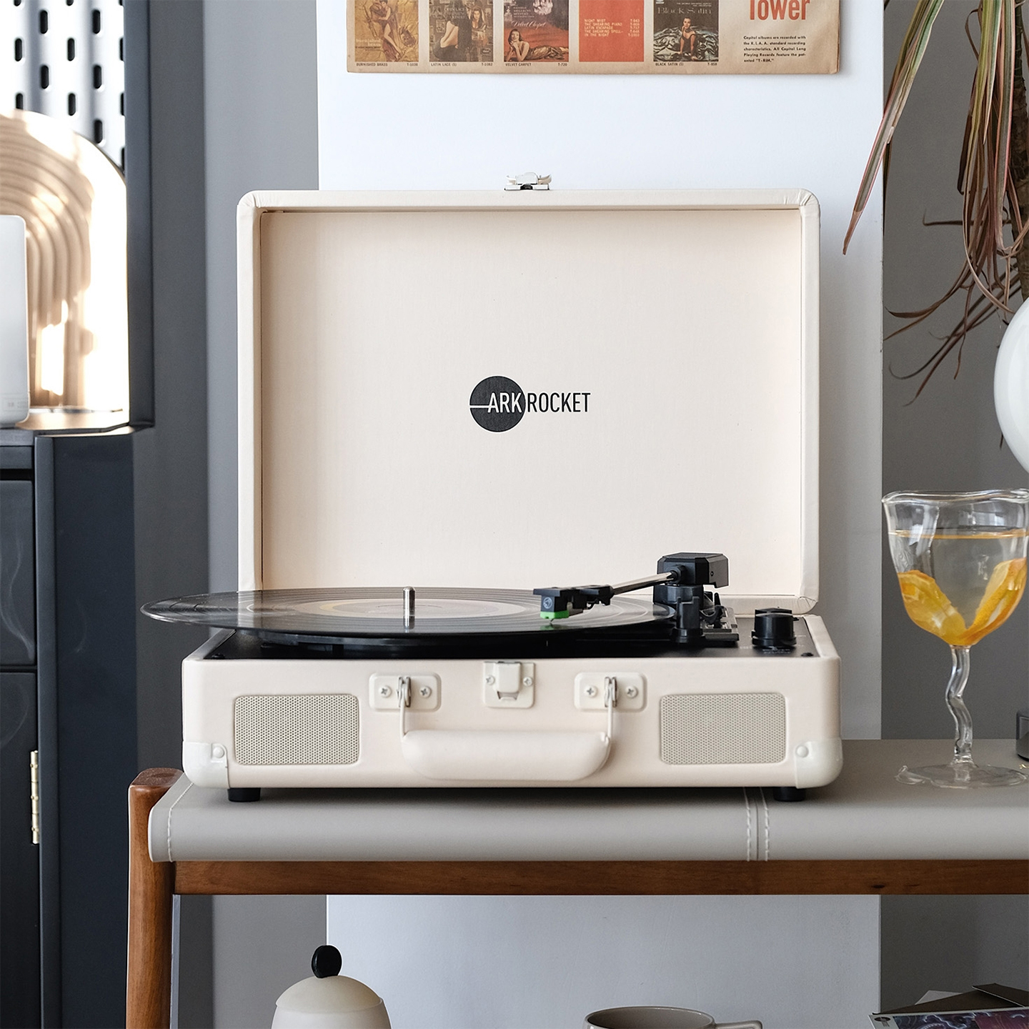 美国Arkrocket复古欧式蓝牙黑胶唱片机留声机便携手提式音响礼物