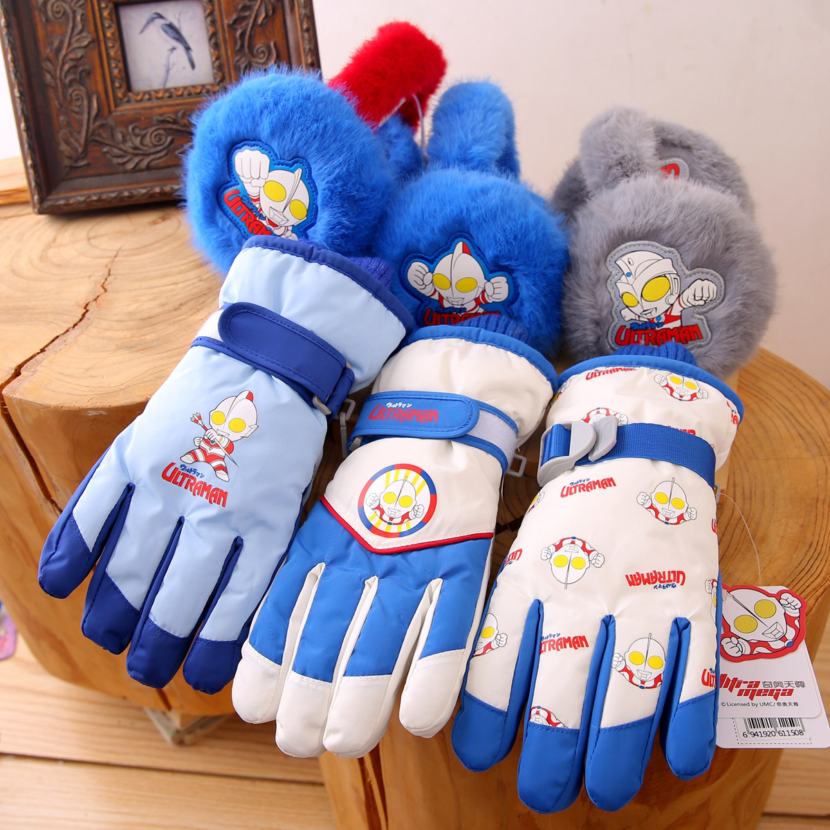 奥特曼儿童玩雪手套防水男孩滑雪防滑冬季东北保暖加厚绒男童耳罩,童装/婴儿装/亲子装,手套,淘宝优惠券,粉丝福利购,淘宝优惠卷