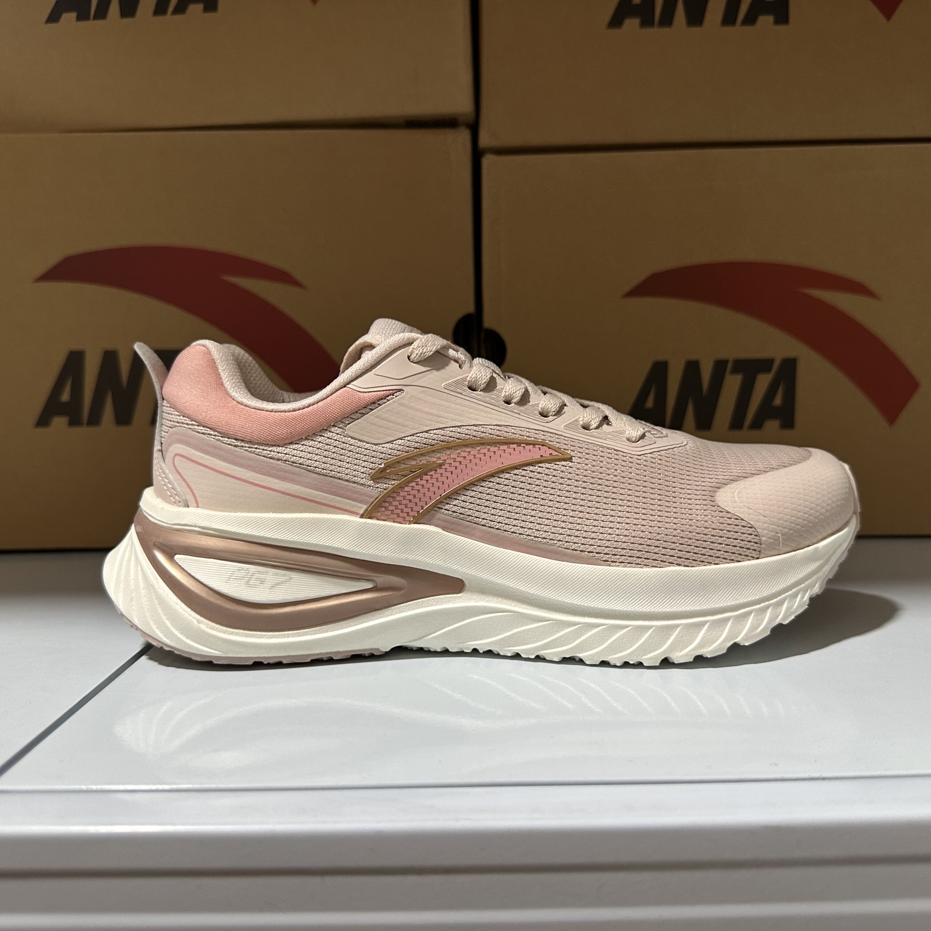 安踏旅途丨PG7软底缓震女子跑步鞋舒适网面透气运动鞋122435519