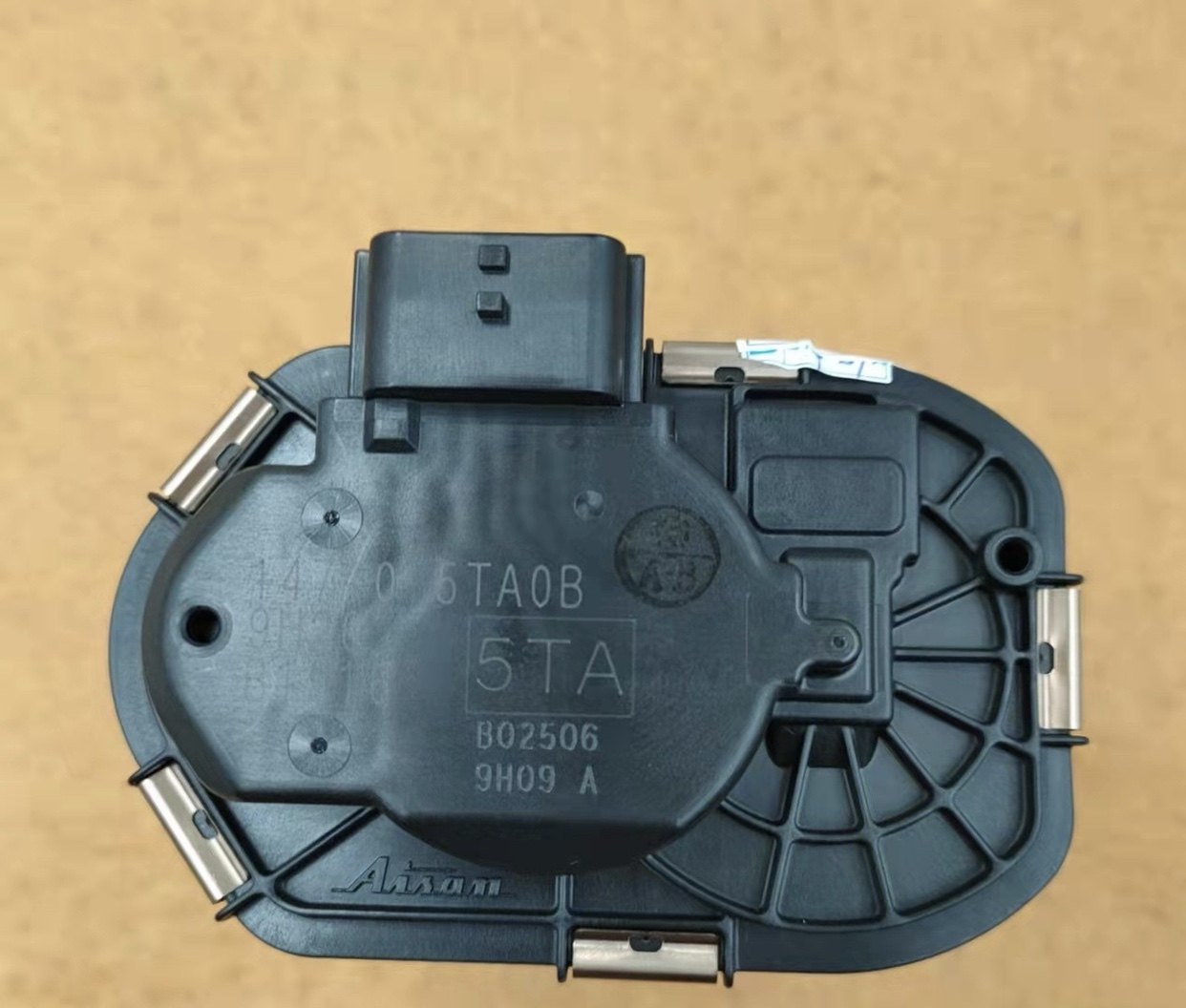 适用于日产国六奇骏逍客天籁全新废气循环阀egr阀废气阀总成