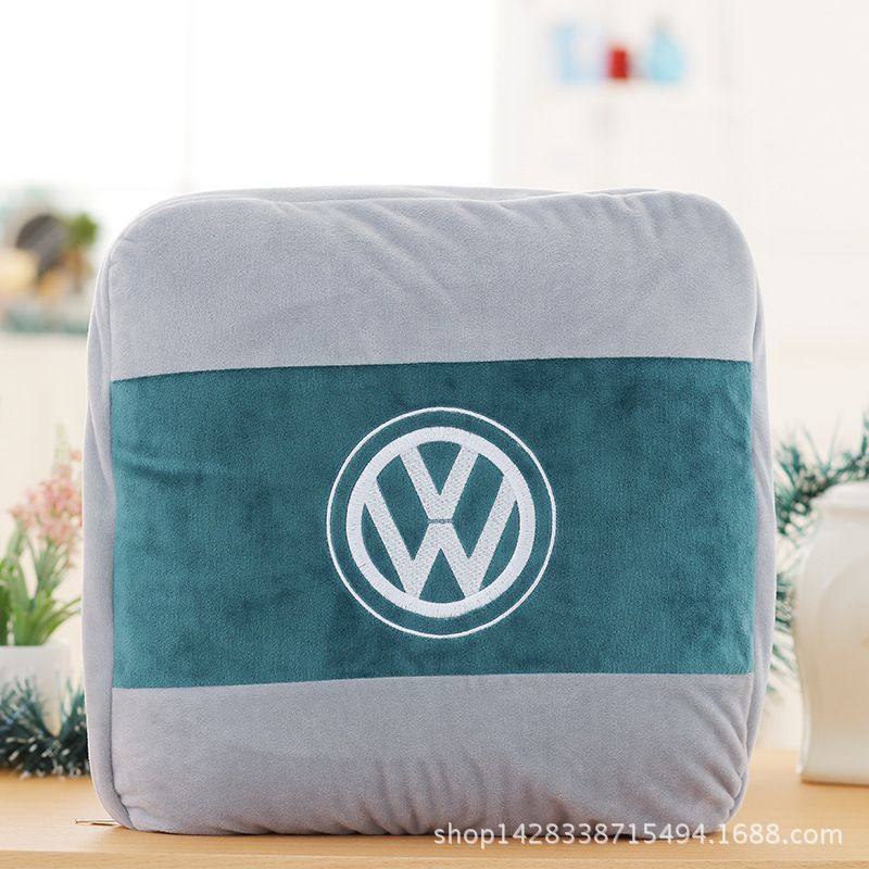 汽车抱枕被子两用多功能车标靠垫抱枕毯子珊瑚绒靠背一体空调被子
