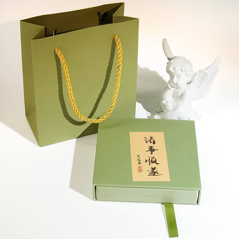 送礼精美礼品袋饰品收纳包装盒高级感水晶首饰礼盒PE悬浮膜盒