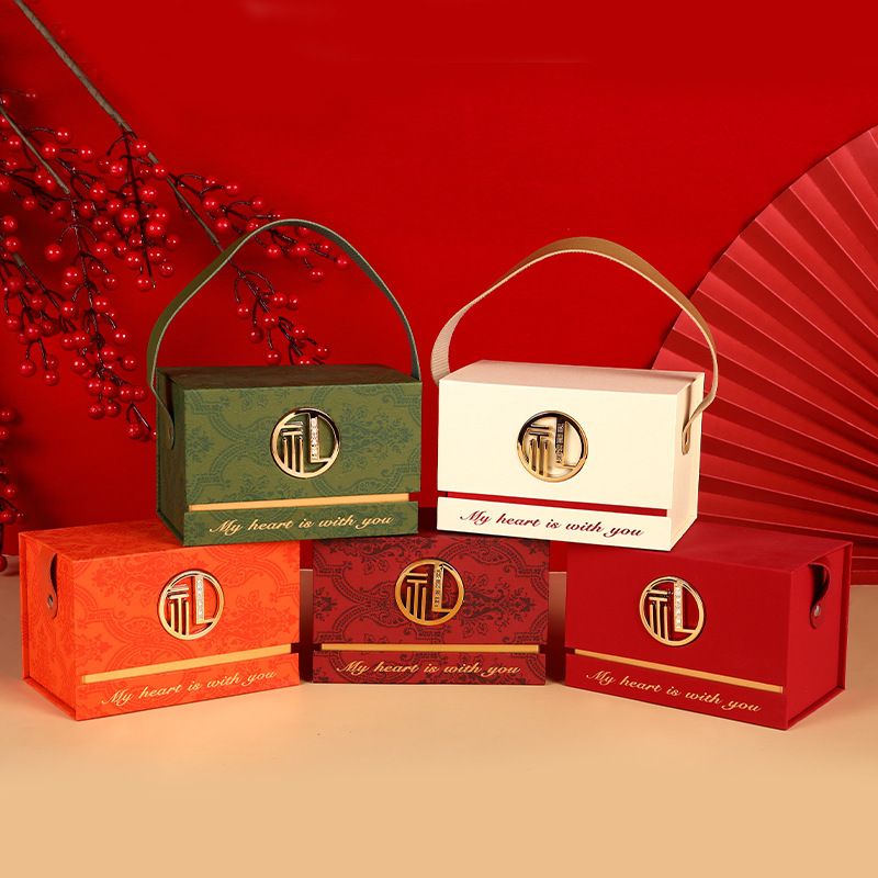 婚庆伴手礼盒喜糖糖果玩偶