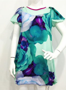 RMEO/浪漫一身夏季女印花连衣裙宽松腰圆领松紧袖口裙子中长款