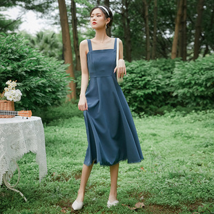 复古赫本风雾霾蓝一字领肩吊带连衣裙夏初恋仙女裙森系小清新长裙