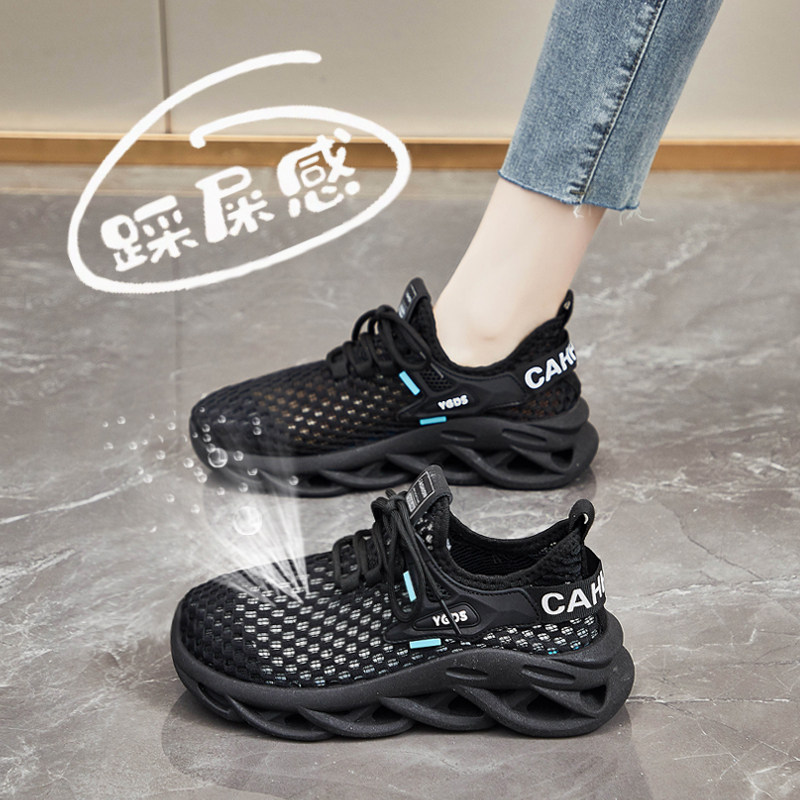 全黑色运动鞋女款夏季薄款镂空透气网面网鞋久站不累脚防滑旅游鞋
