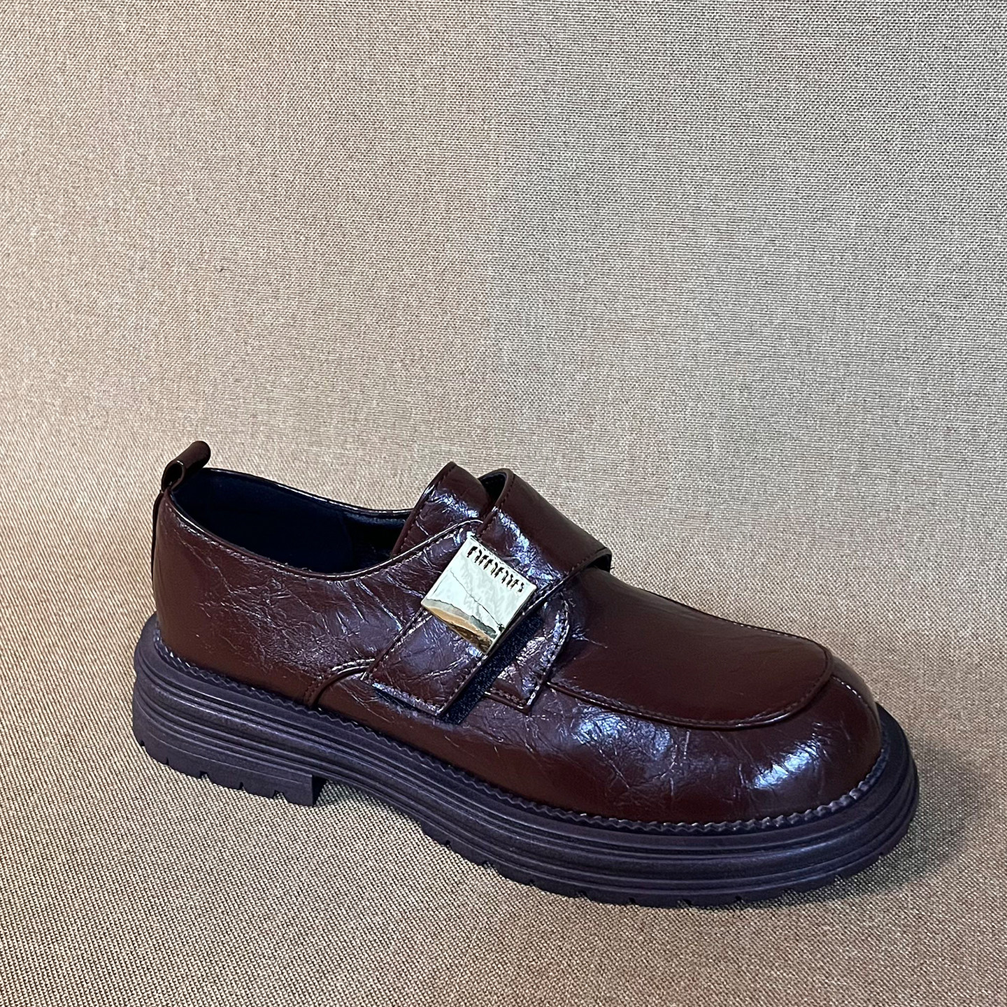 Dale黛迩 ~老钱风深口单鞋英伦风复古棕色乐福鞋圆头厚底大码女鞋