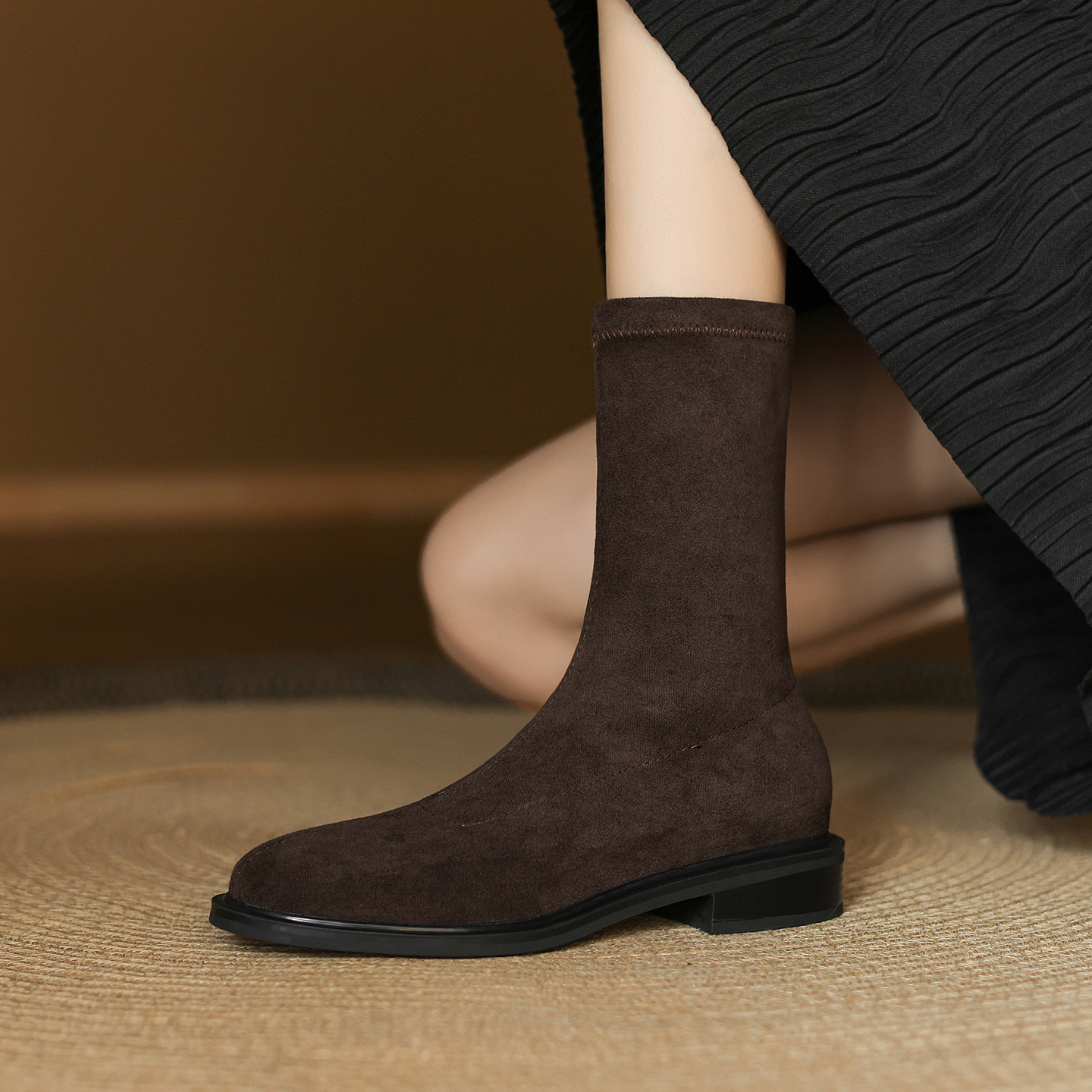 Dale黛迩~大码复古方头粗跟短靴