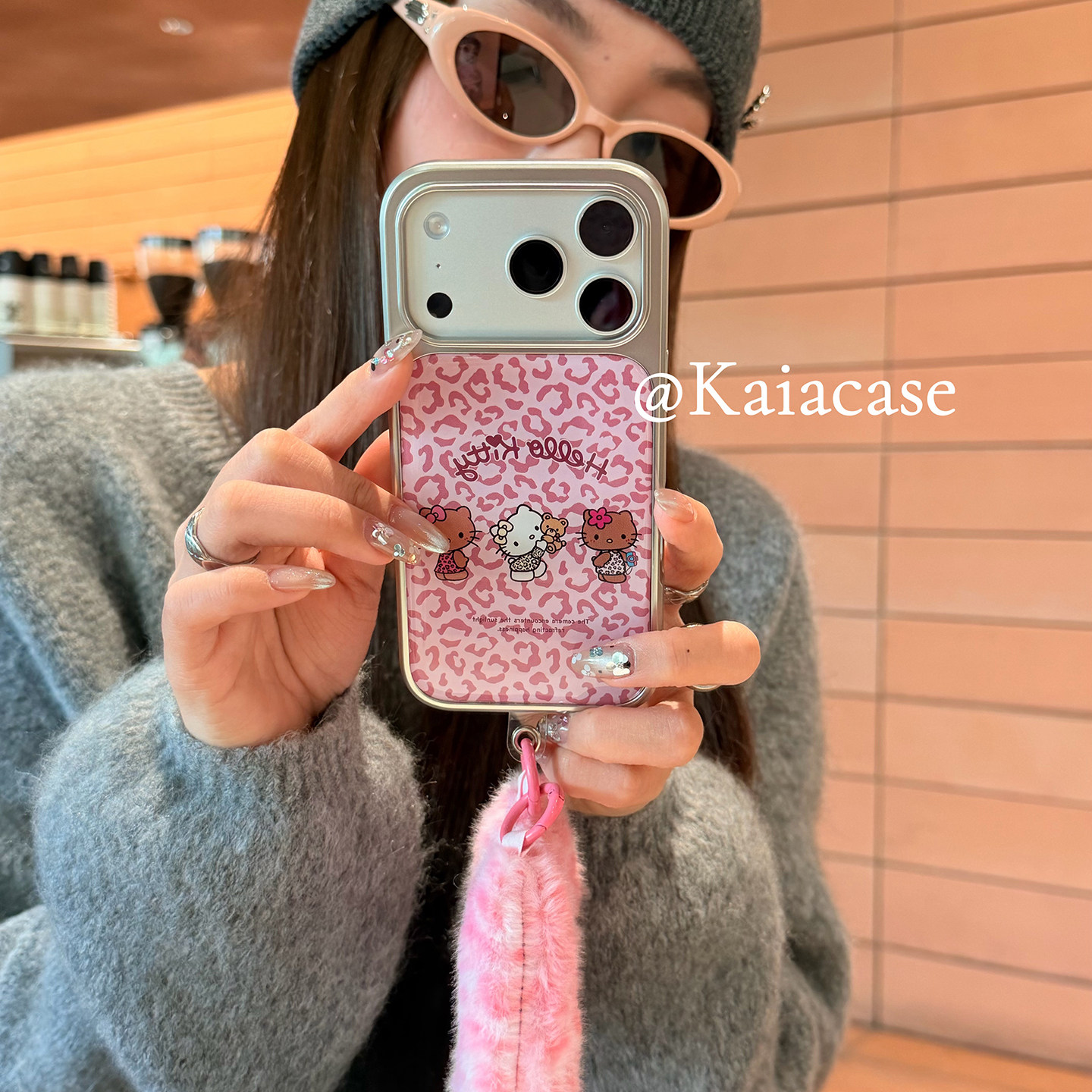 kaia 少女心粉豹纹卡通哈喽kt适用苹果17promax手机壳iphone16pro新款13女14pro毛绒腕带15pro滴胶防摔手机套,3C数码配件,手机保护套/壳,淘宝优惠券,粉丝福利购,淘宝优惠卷