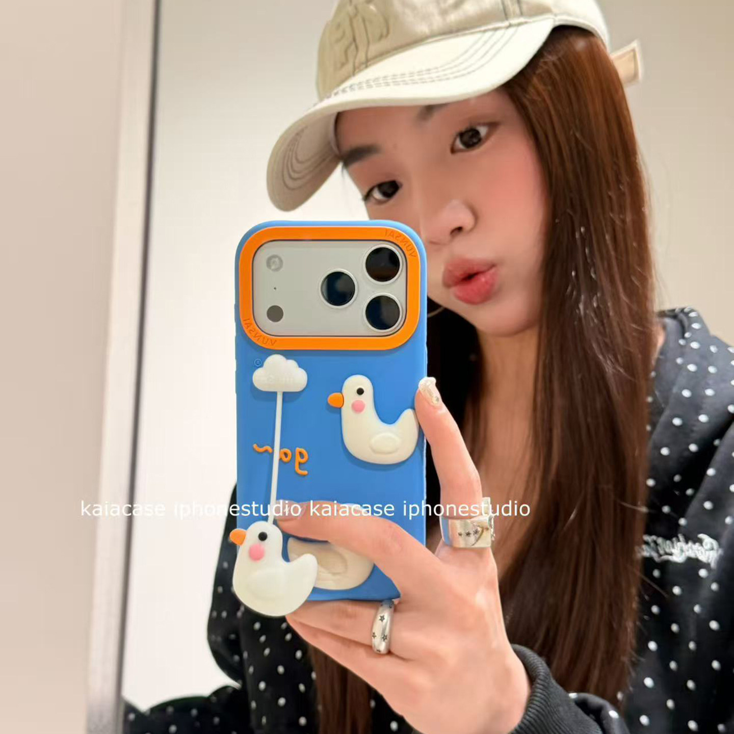 kaia 搞怪卡通云朵小鸭子挂坠适用苹果17promax手机壳iphone16pro新款15女14pro创意13pro硅胶磨砂防摔手机套