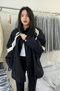 黑白撞色冲锋衣外套女2023年秋季新款小个子薄款抽绳休闲运动夹克