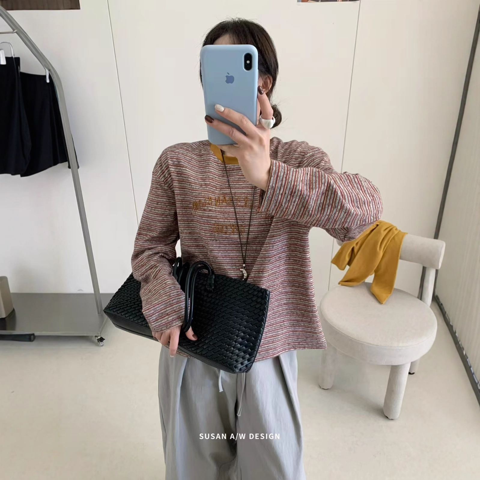 苏珊 2025新款时尚洋气条纹字母长袖T恤圆领宽松休闲上衣女TS266