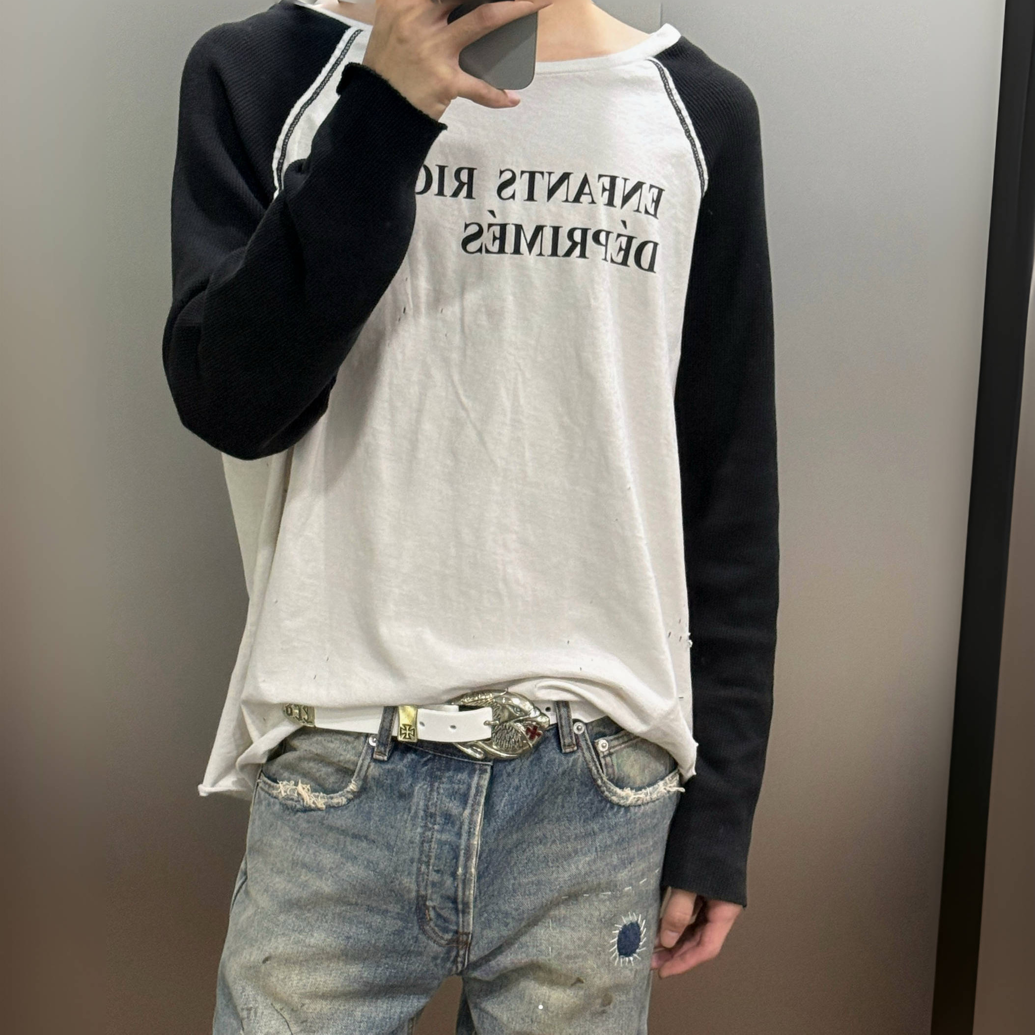 ERD忧郁的富二代archive插肩袖华夫格拼接黑白破洞标语印花长袖