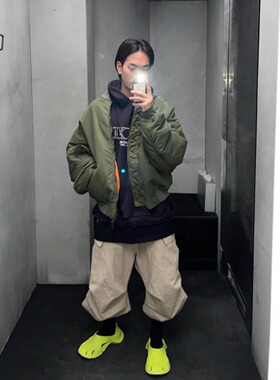 现货 秀款Off Shoulder落肩军绿色ma1飞行夹克棉服bomber廓形外套