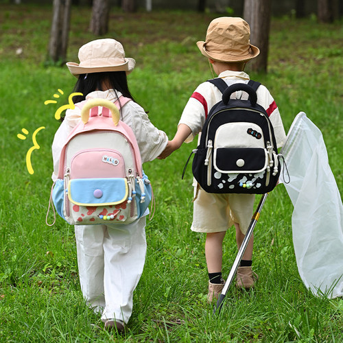 幼儿园一年级男女童双肩小书包可爱儿童减负护脊超轻便外出背包