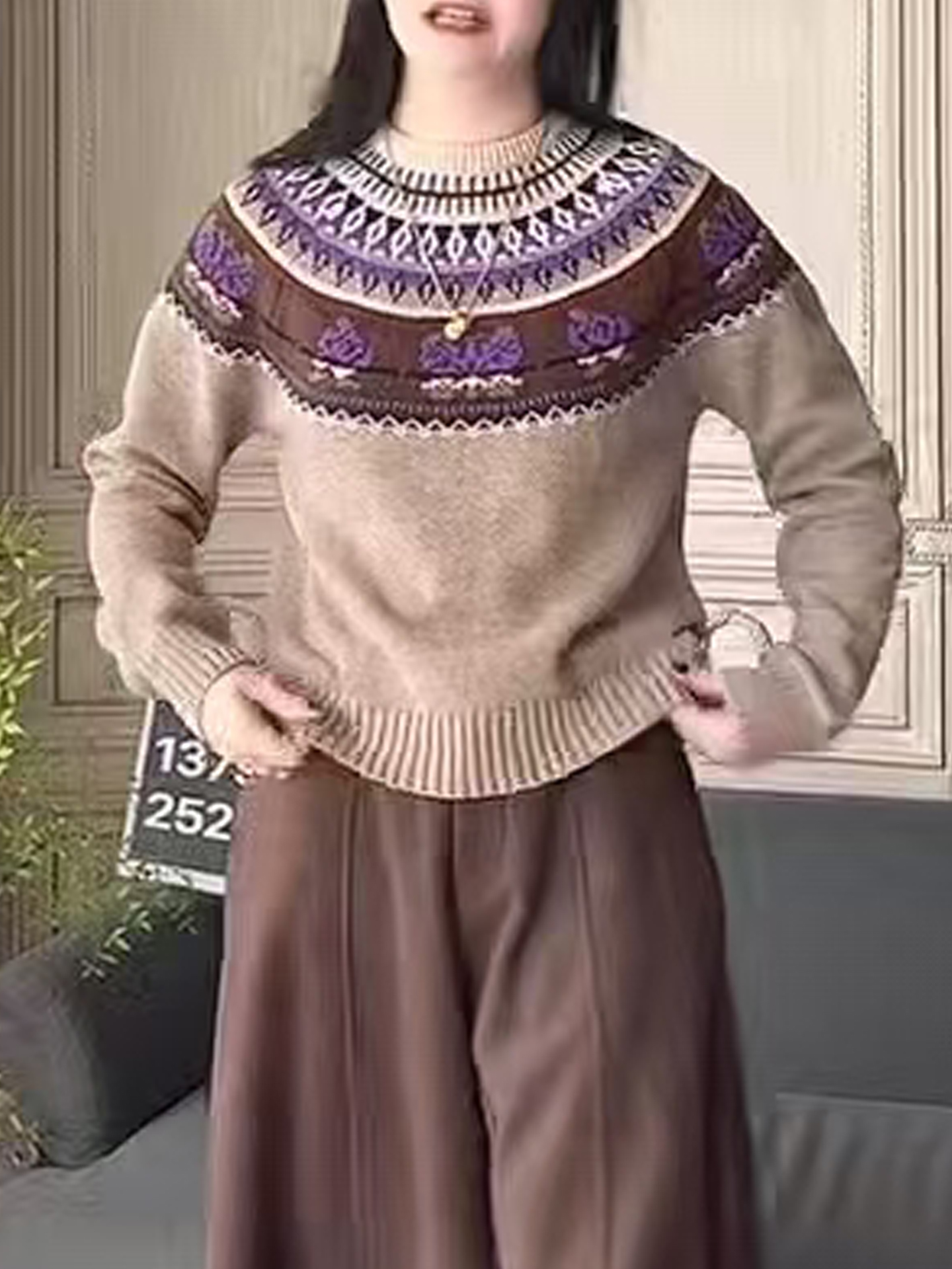 深圳南油＃2025秋冬款香港巴黎五区AK高级感圆领长袖提花针织上衣