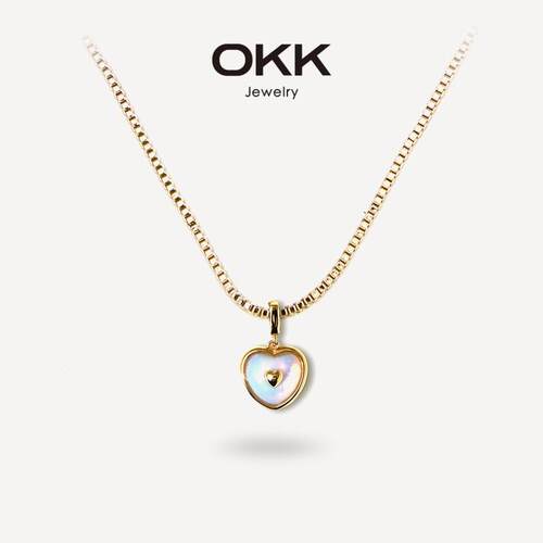 OKK心思白色月光石爱心吊坠金色项链法式温柔通勤约会百搭颈链女