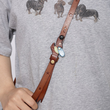 wishmore狗狗真皮手机挂绳背带原创便携手机挂绳斜挎可背带手机链