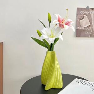 北欧风现代简约ins陶瓷花瓶百合手感仿真花旋转创意插花水培摆件