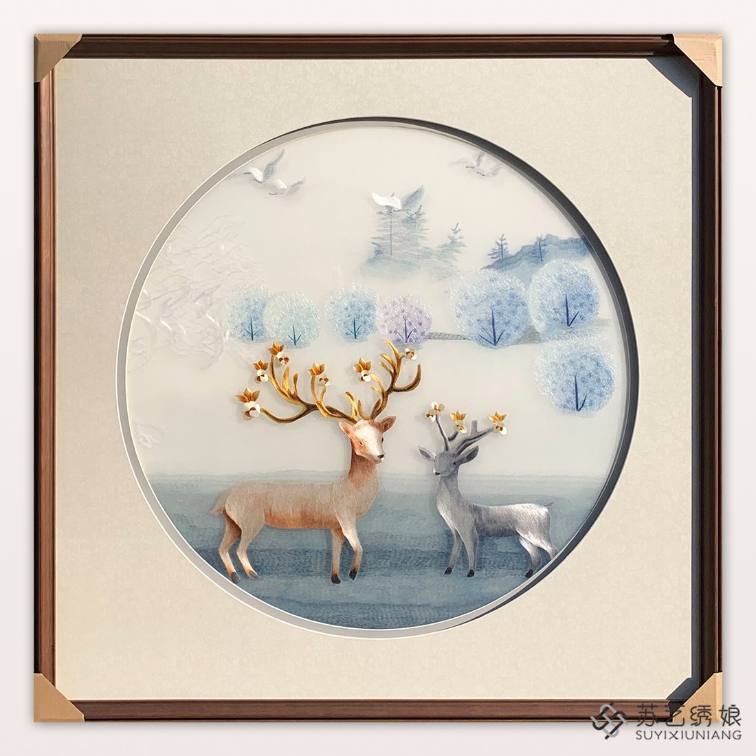 苏绣成品挂画小鹿客厅玄关装饰挂画现代客厅装饰挂画小鹿刺绣挂画图片
