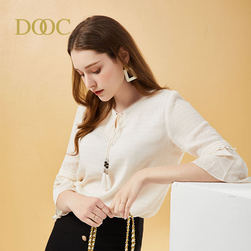 DOOC雪纺衫女2022春季新款宫廷风圆领衬衫女圆领灯笼袖小衫甜美