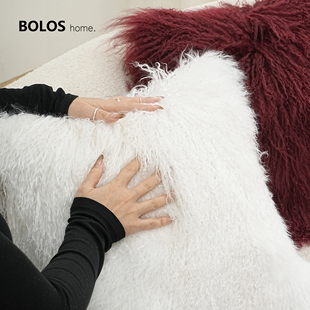 wool滩羊毛抱枕高级感真皮沙发酒红色腰枕 柏洛斯现代简约Beach