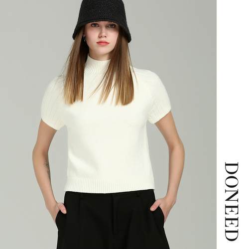 初春复古慵懒半高领短袖针织衫