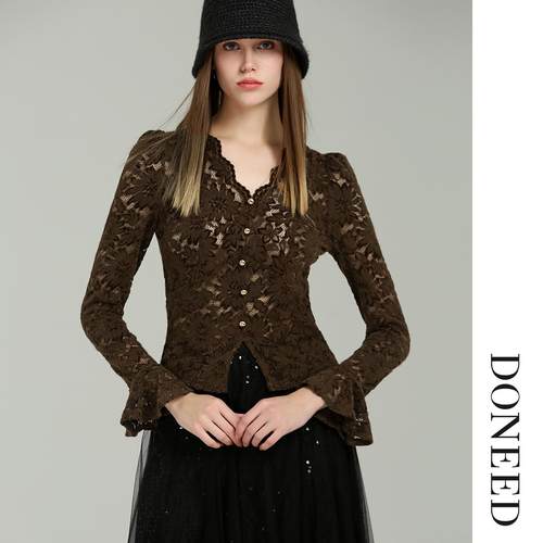 蕾丝复古优雅喇叭袖镂空短款上衣