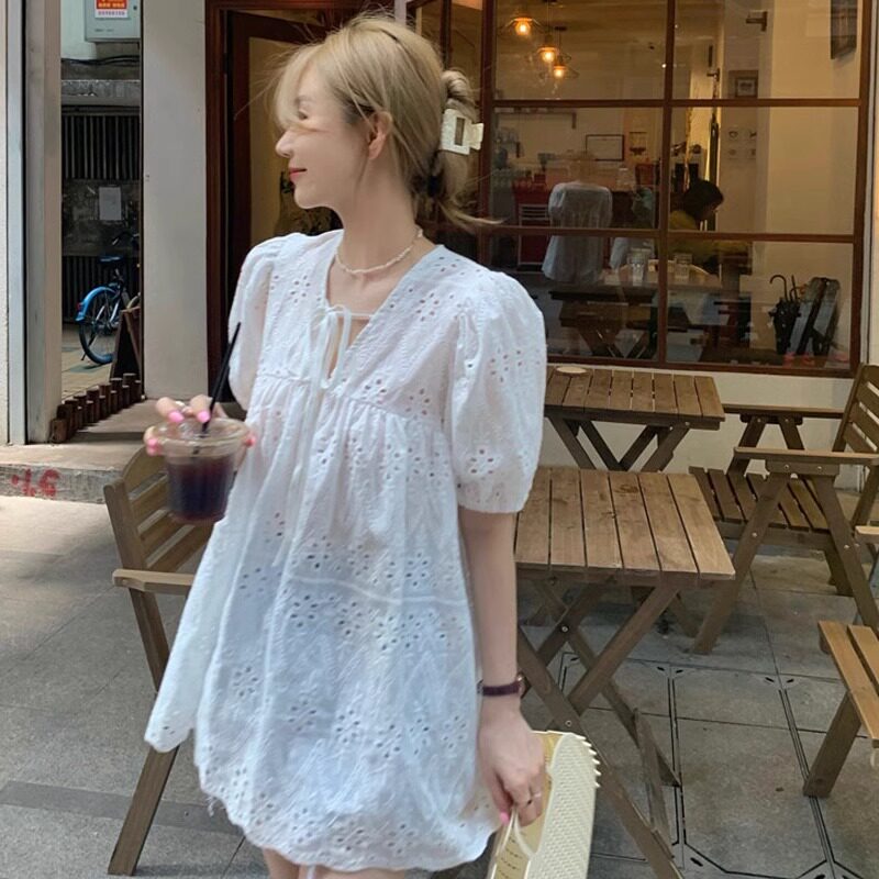 法式白色设计感镂空蕾丝上衣女装夏季百搭宽松短袖衬衫泡泡袖衬衣