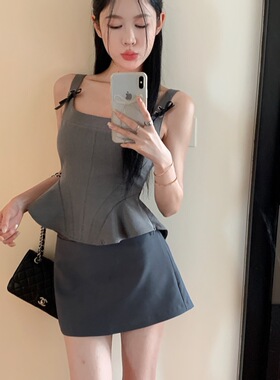 套装蝴蝶结灰色吊带小背心+西装短裙夏修身设计感辣妹上衣两件套