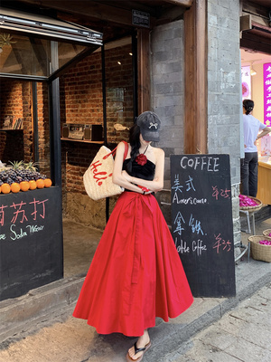 性感辣妹花朵挂脖小背心女装夏季修身丝绒不规则黑色短款上衣外穿