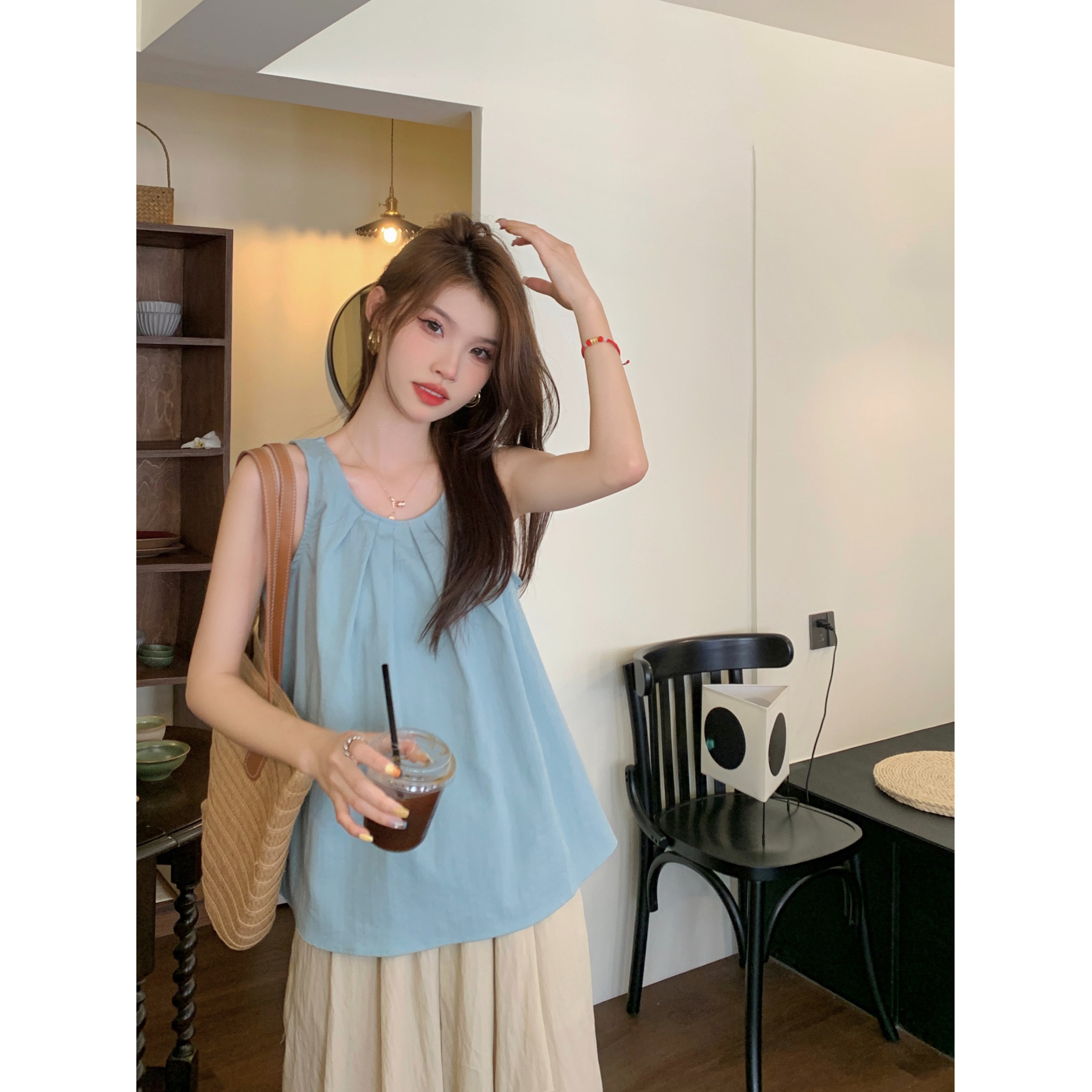 夏季2025年新款小个子无袖爆款坎肩背心女士褶皱吊带小衫外穿上衣