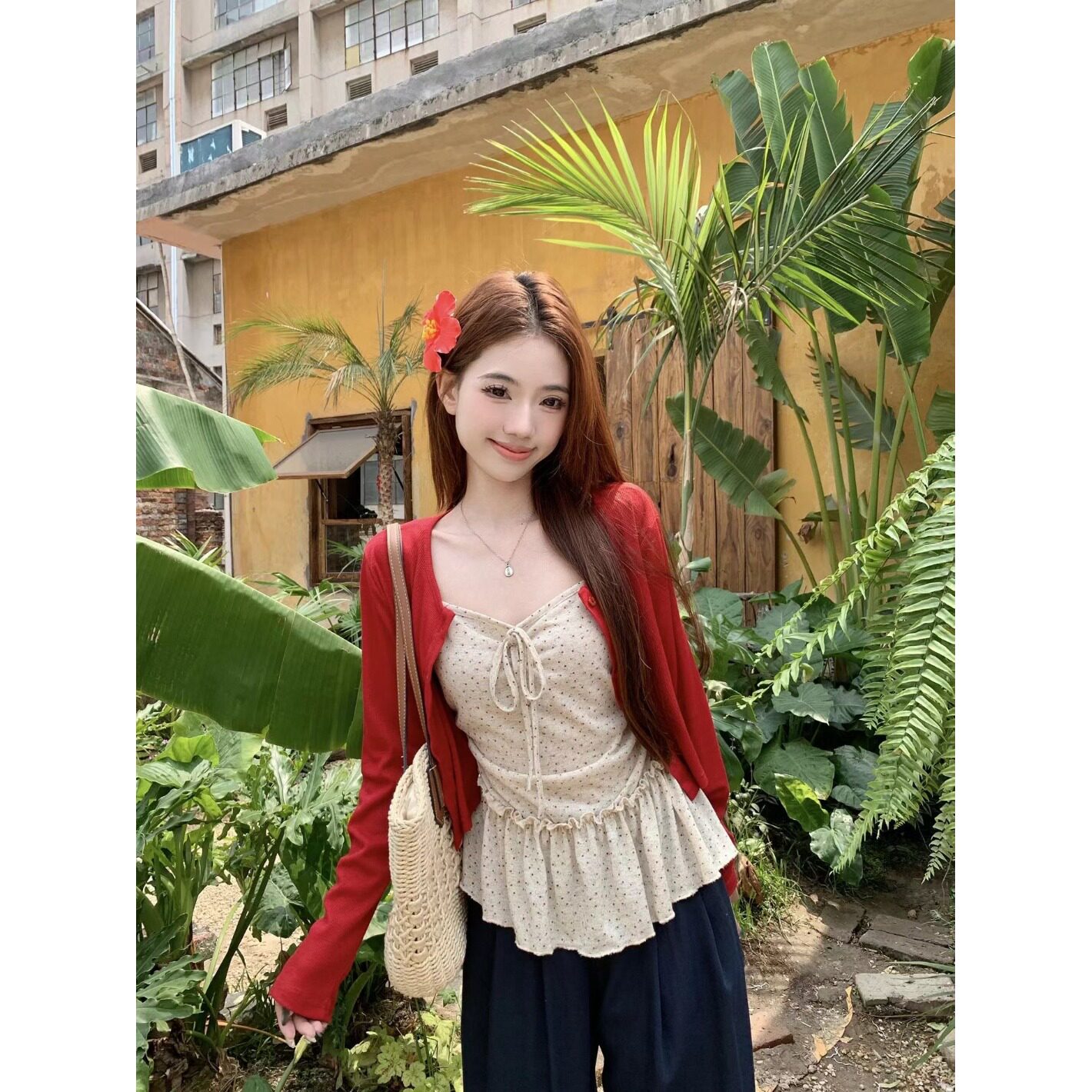 甜美碎花吊带背心外搭长袖针织开衫女2026夏季新款纯欲时尚套装潮