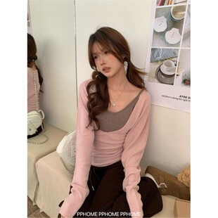 甜美套装粉色修身V领长袖T恤罩衫女秋冬季叠穿吊带背心两件套上衣