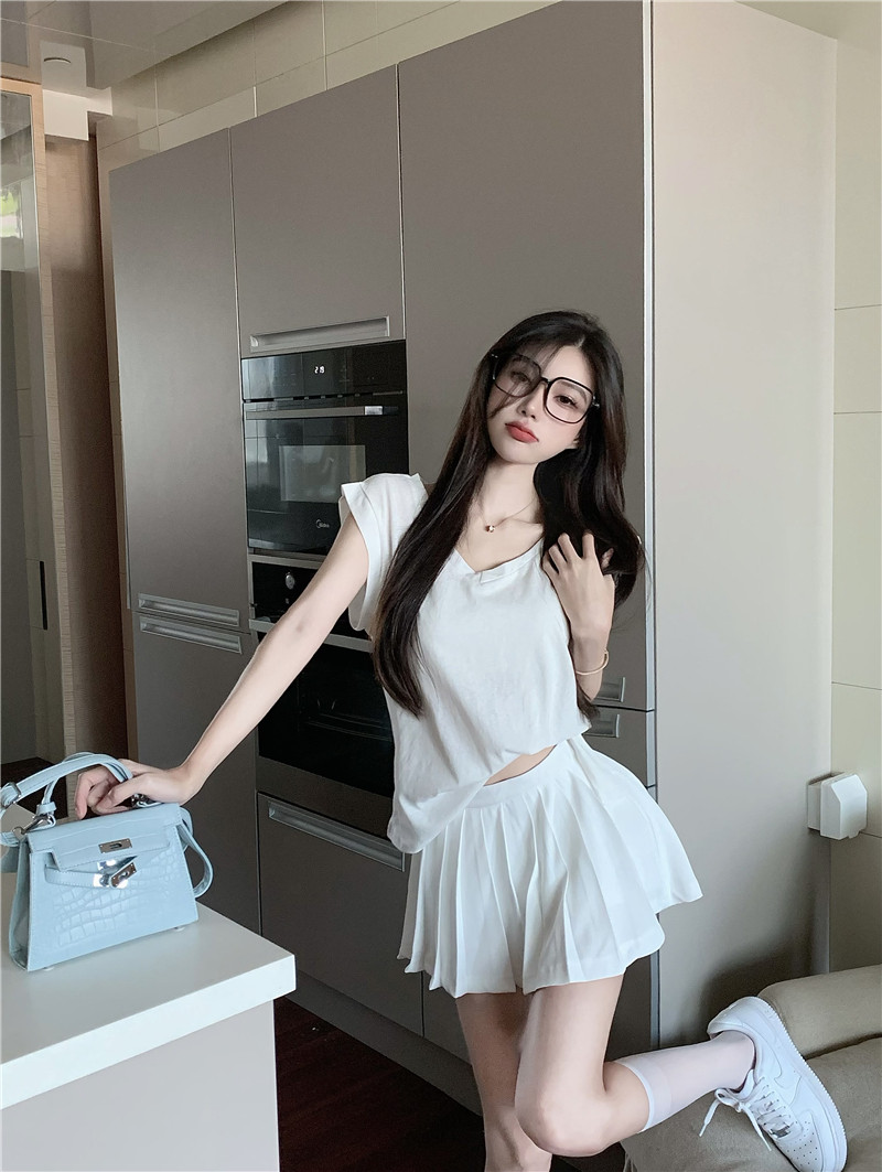 系带V领白色短袖T恤上衣女