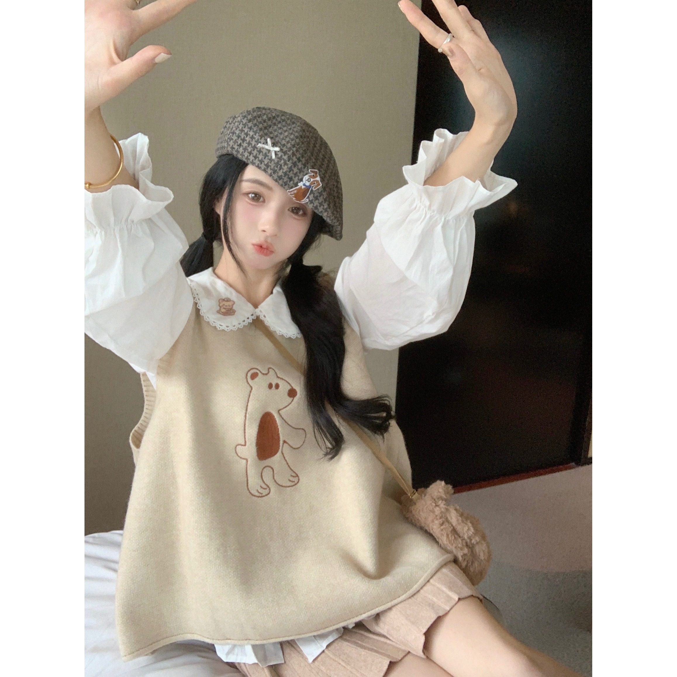 学院风套装女刺绣娃娃领衬衫叠穿宽松针织马甲背心无袖毛衣两件套