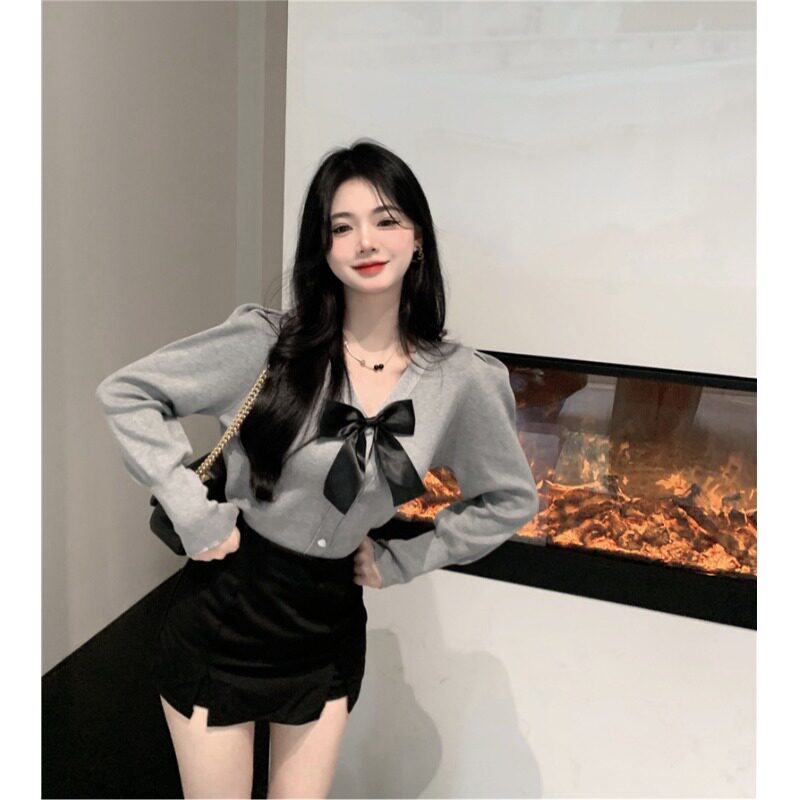 甜美蝴蝶结设计感V领针织开衫女