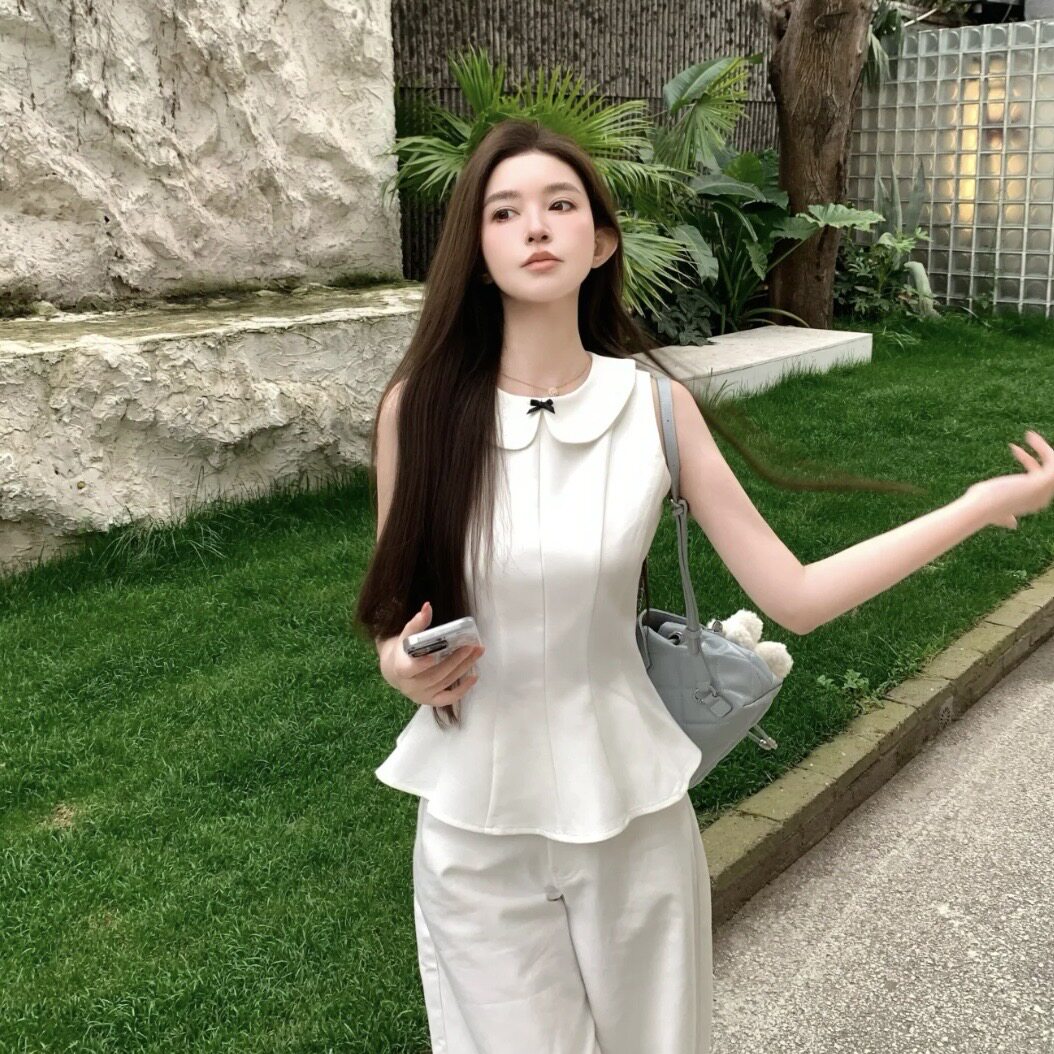 法式娃娃领无袖白色显瘦背心