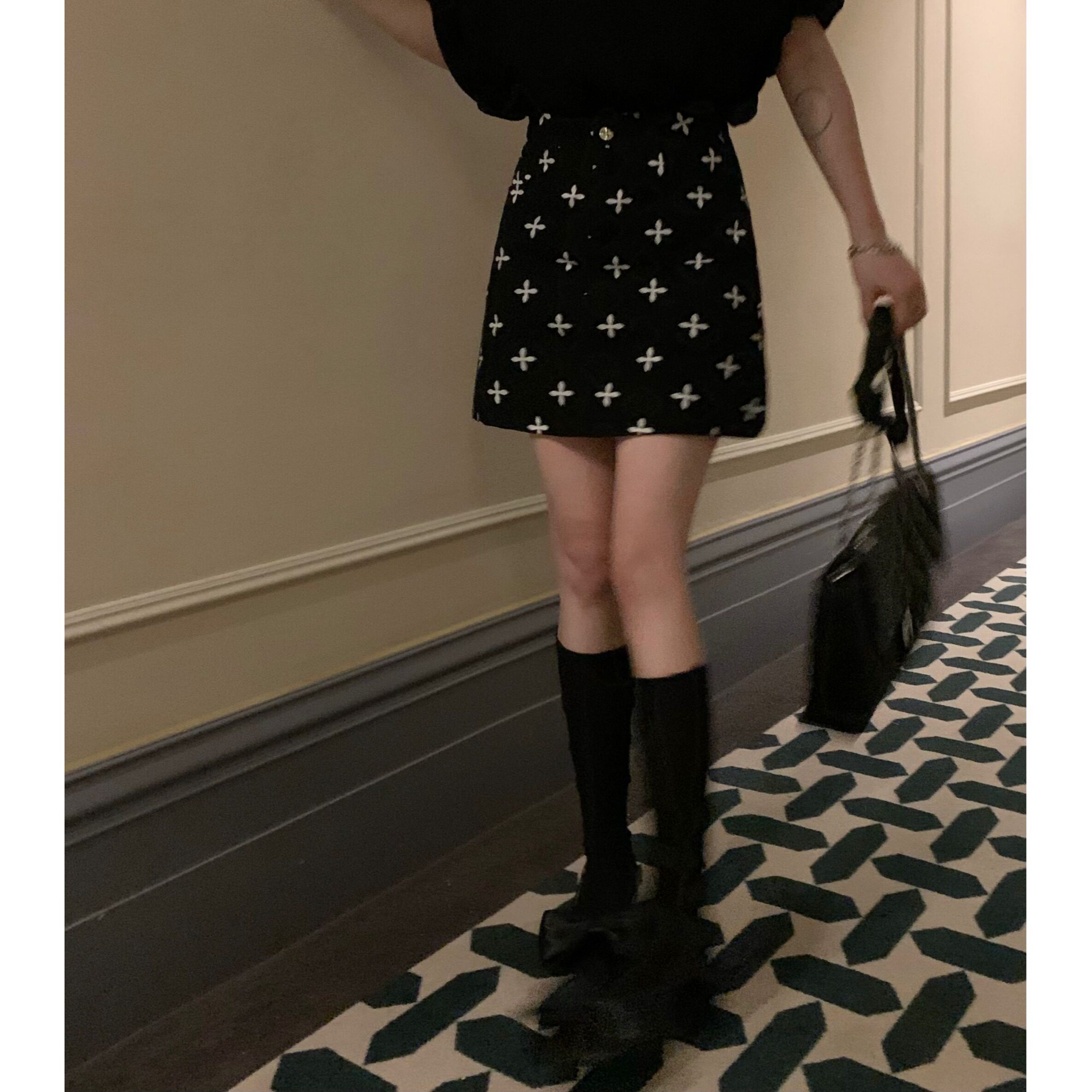 2026春春秋MM网红十字印花A字短款高腰显廋防走光百搭半身裙女